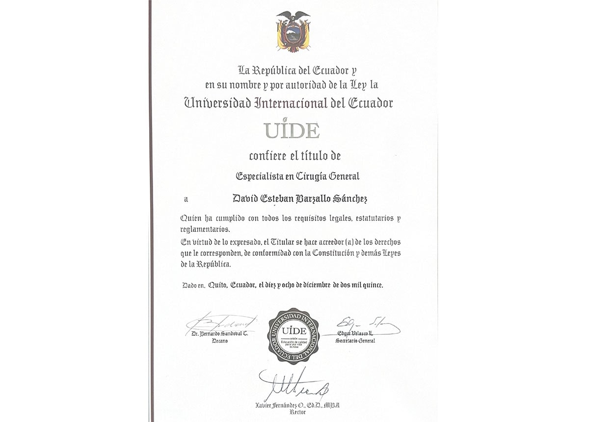 Diploma Dr. David Barzallo Cirujano General Cuenca Diploma UIDE